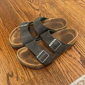 ARIZONA BIRKENSTOCK SIZE 38 BLACK LEATHER SOFT FOOTBED